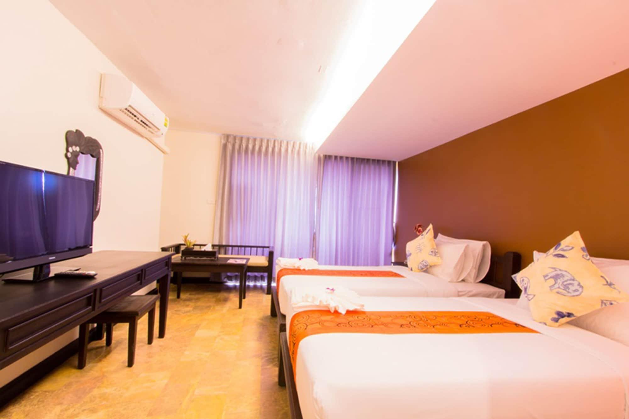 All Together Suite Hotel Bangkok Exterior foto