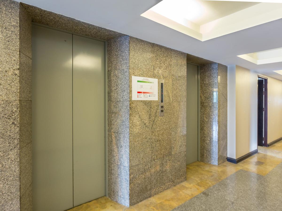 All Together Suite Hotel Bangkok Exterior foto